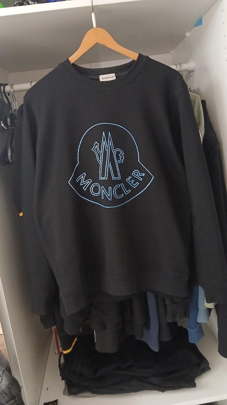 Moncler trui maat S met NFC tag, Ophalen, Gedragen, Moncler