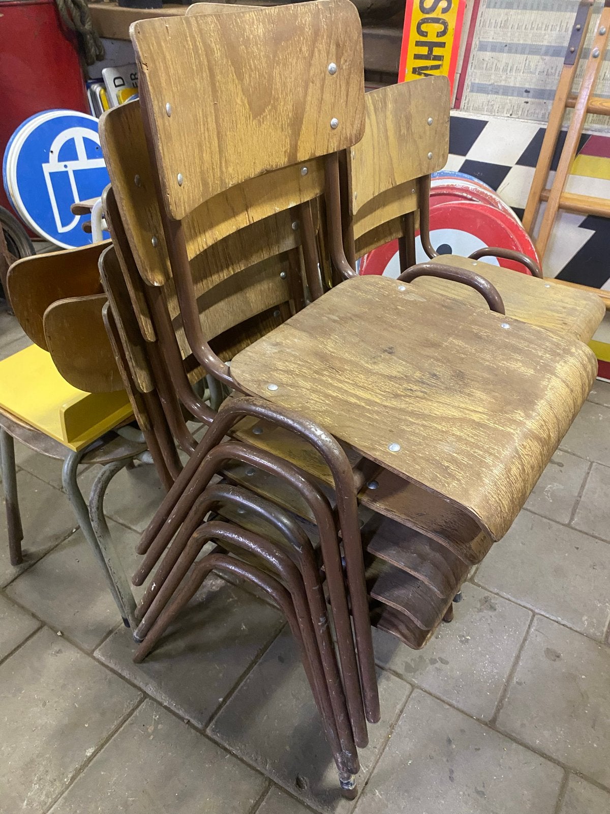 Vintage schoolstoelen, stapelbaar, set van 8, Ophalen