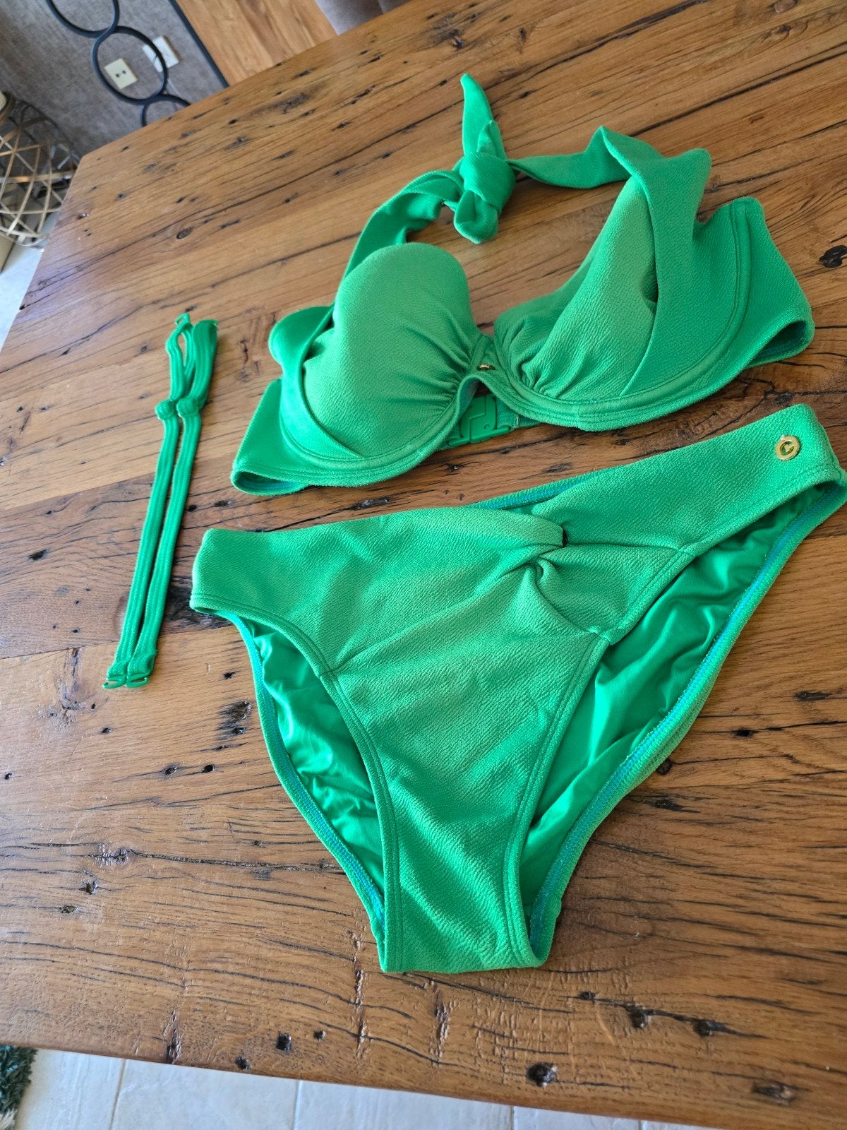 Te koop groene dames bikini maat 40/42 merk Ten Cate. Nog he, Ten Cate, Ophalen of Verzenden, Zo goed als nieuw, Bikini