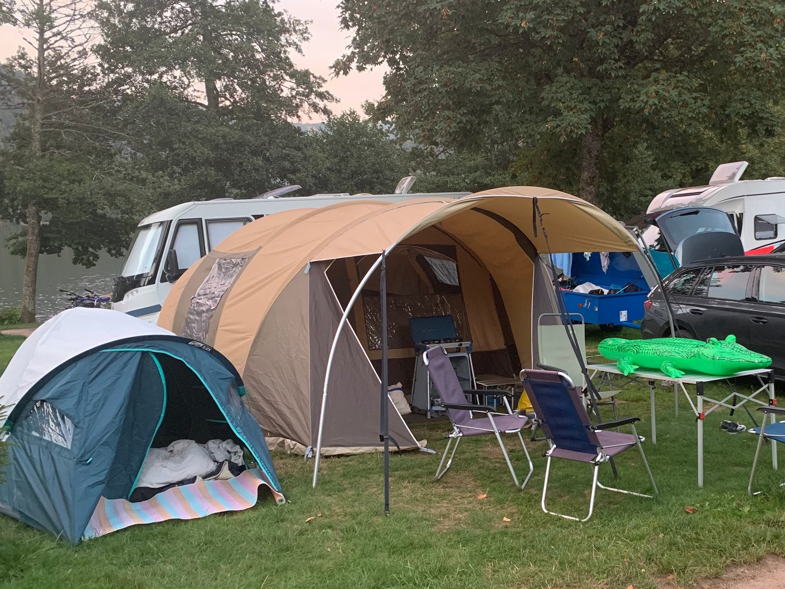 Cabanon Biscaya 370/440 tent met extra luifel, Ophalen, Gebruikt, Tot en met 6