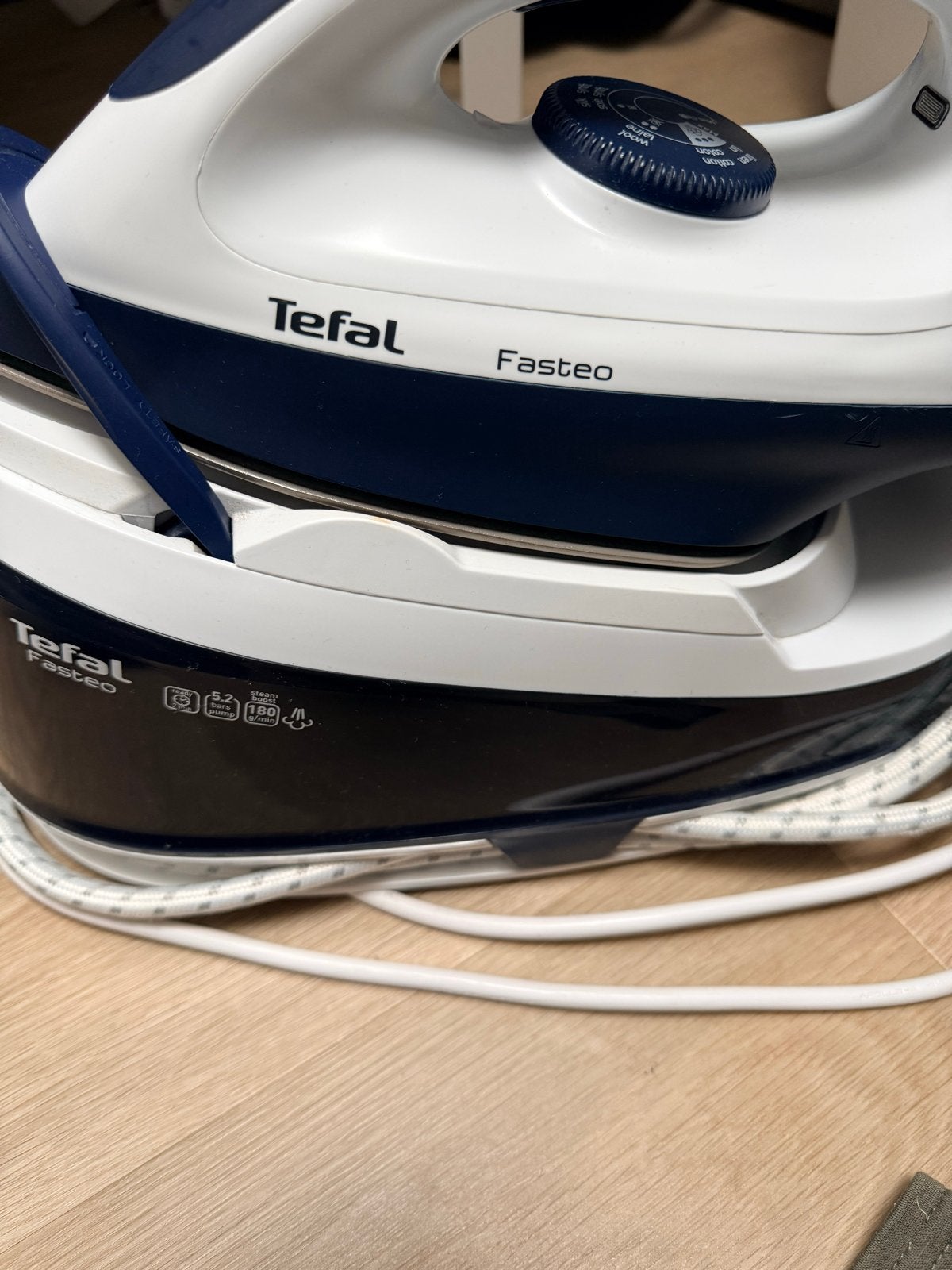 Tefal Fasteo Stoomgenerator Strijkijzer, Ophalen, Zo goed als nieuw, Strijkijzer met snoer