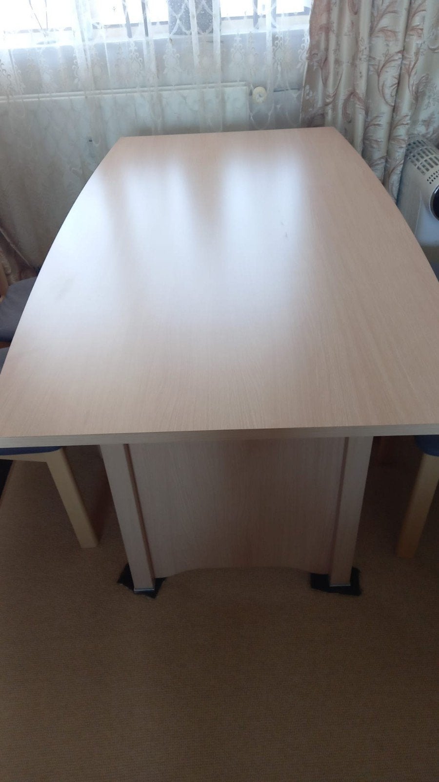Haco eettafel met 4 stoelen - Zo goed als nieuw, Ophalen of Verzenden