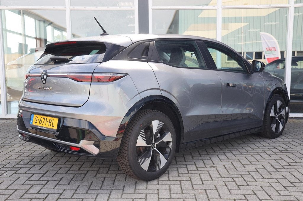 Renault Mégane E-Tech EV40 Boost Charge Equilibre|Camera|St, Auto's, Renault, Gebruikt, 300 km, 1505 kg, Origineel Nederlands
