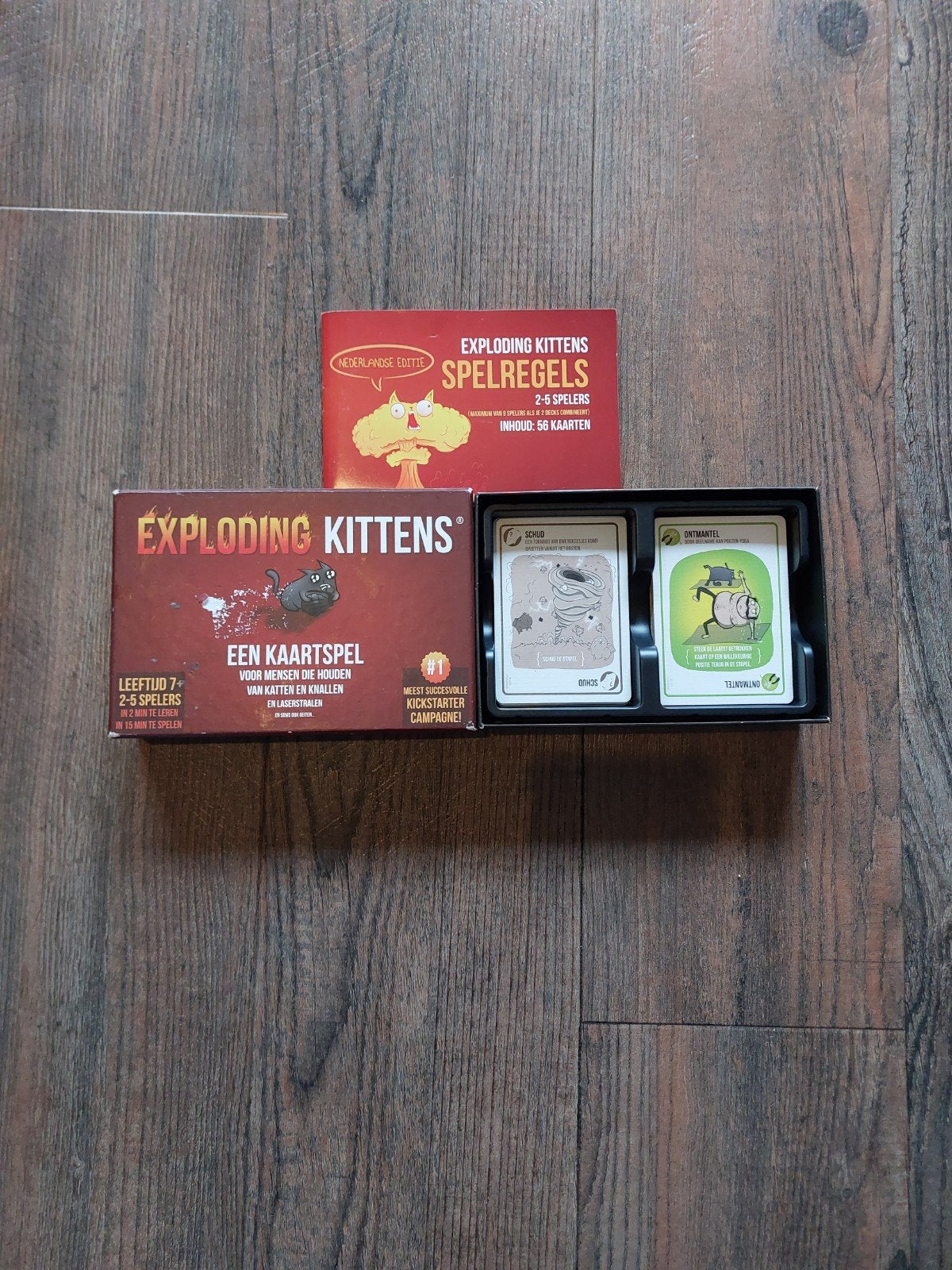 Exploding kittens, Vijf spelers of meer, Ophalen of Verzenden, Zo goed als nieuw