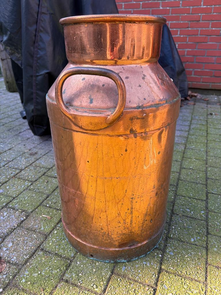 Te koop verkoperde melkbus, Ophalen, Koper