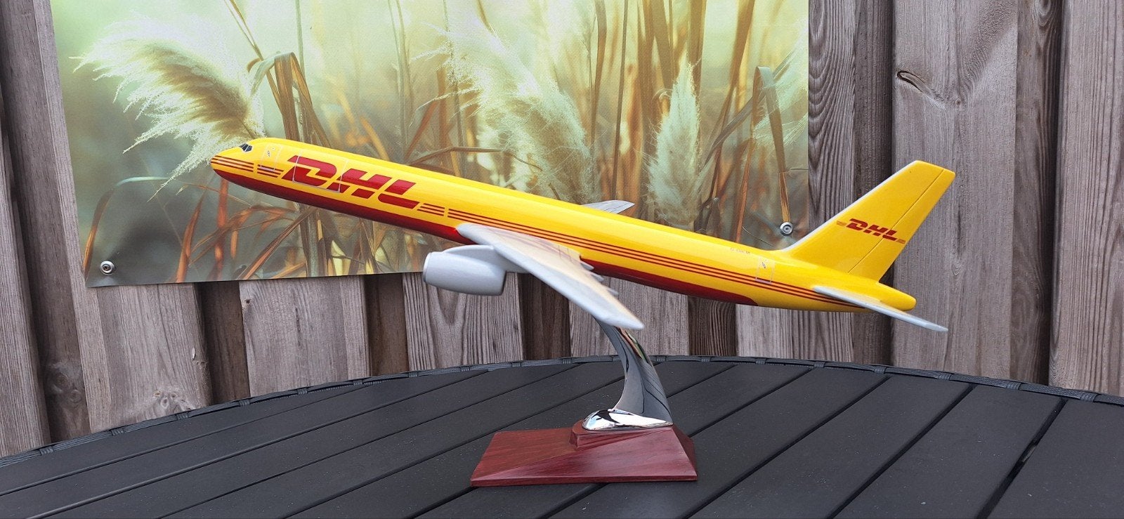 DHL Vliegtuigmodel Schaal 1:100 in Originele Doos, Hobby en Vrije tijd, Ophalen, Zo goed als nieuw, 1:72 tot 1:144, Vliegtuig