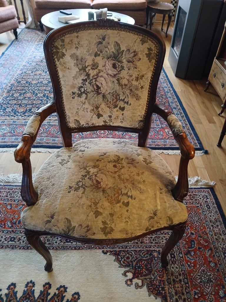 Antieke stoel, Ophalen