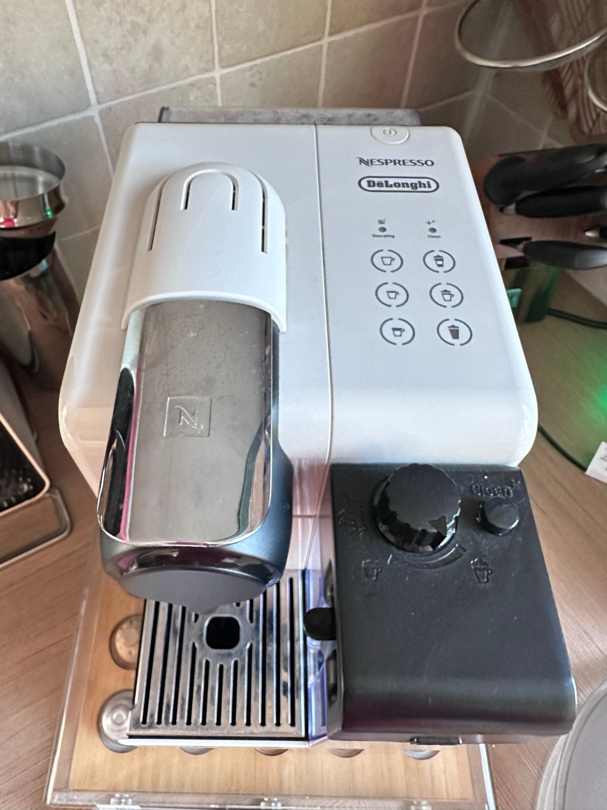 Nespresso De'Longhi Lattissima Touch EN550.W Koffiemachine, Ophalen, Koffiemachine, Zo goed als nieuw, 2 tot 4 kopjes