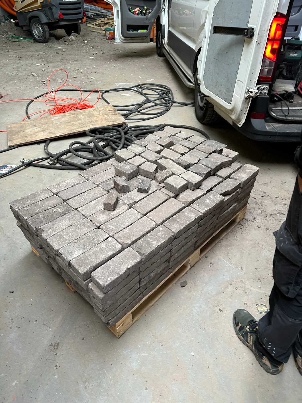 Gebruikte betonnen straatstenen - perfect voor uw project, Ophalen of Verzenden, Gebruikt, Beton