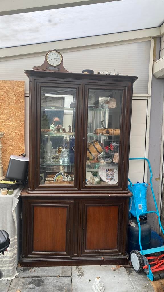 Vitrine kersenhout, Ophalen, 100 tot 150 cm, Zo goed als nieuw, Minder dan 100 cm