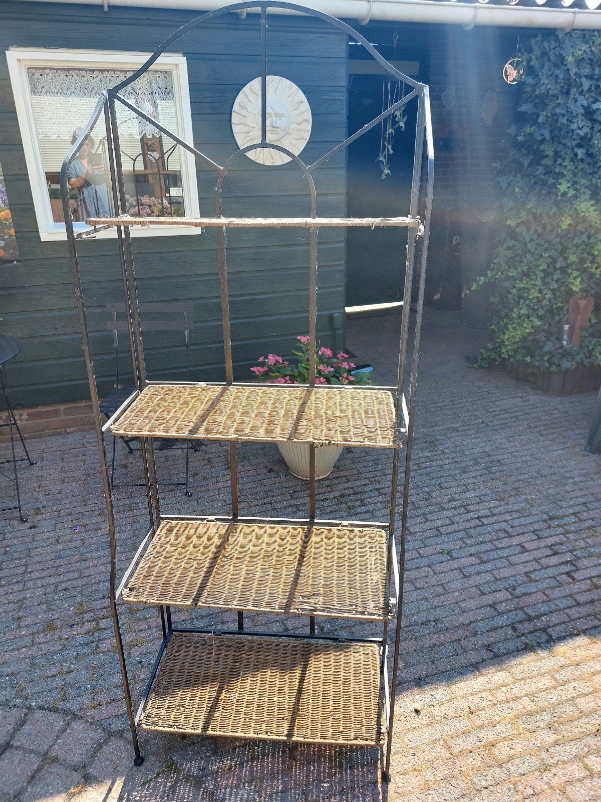 Mooi brocant tuinrek van metaal en riet., Ophalen, Gebruikt
