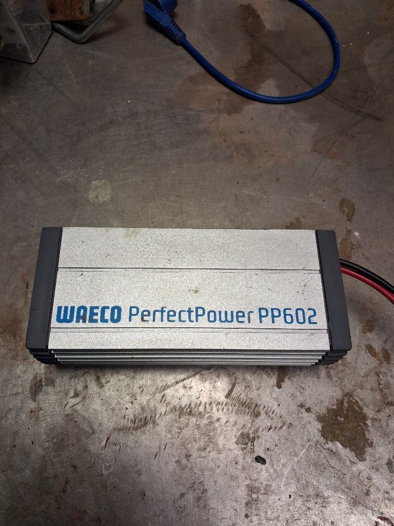 Waeco 550W omvormer 12- 220v pp602, Caravans en Kamperen, Ophalen of Verzenden, Gebruikt