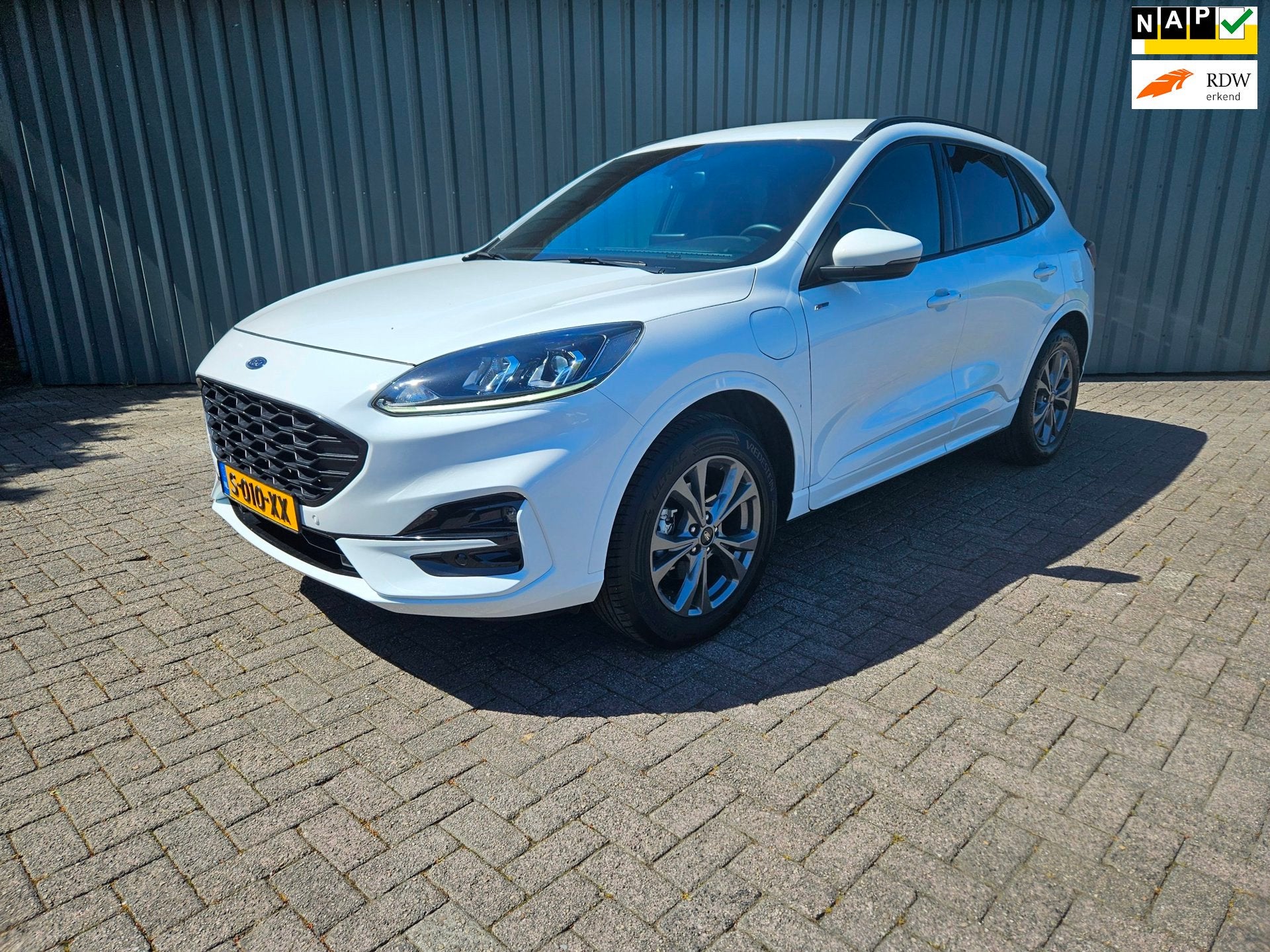 Ford Kuga 2.5 PHEV ST-Line Navi Camera Stoelverwarming priva, Auto's, Gebruikt, 4 cilinders, Wit, Bedrijf