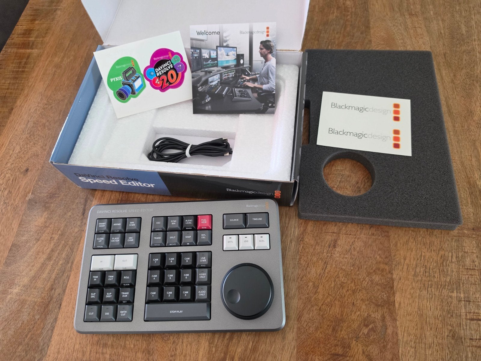 nieuw, 2 jaar garantie, davinci resolve speed editor

De lic, Computers en Software, Ophalen of Verzenden, Nieuw