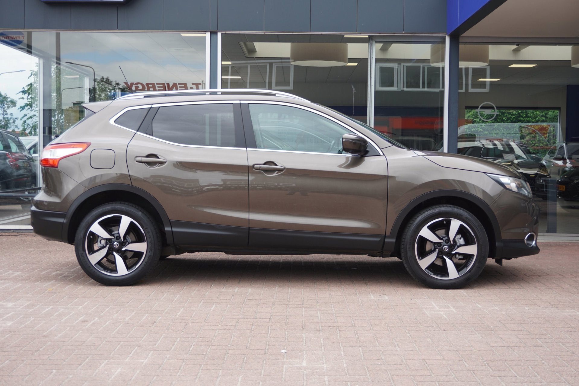 Nissan Qashqai 1.6 Tekna | Handgeschakeld | Airco | Navigati, Auto's, Voorwielaandrijving, Gebruikt, 4 cilinders, 163 pk