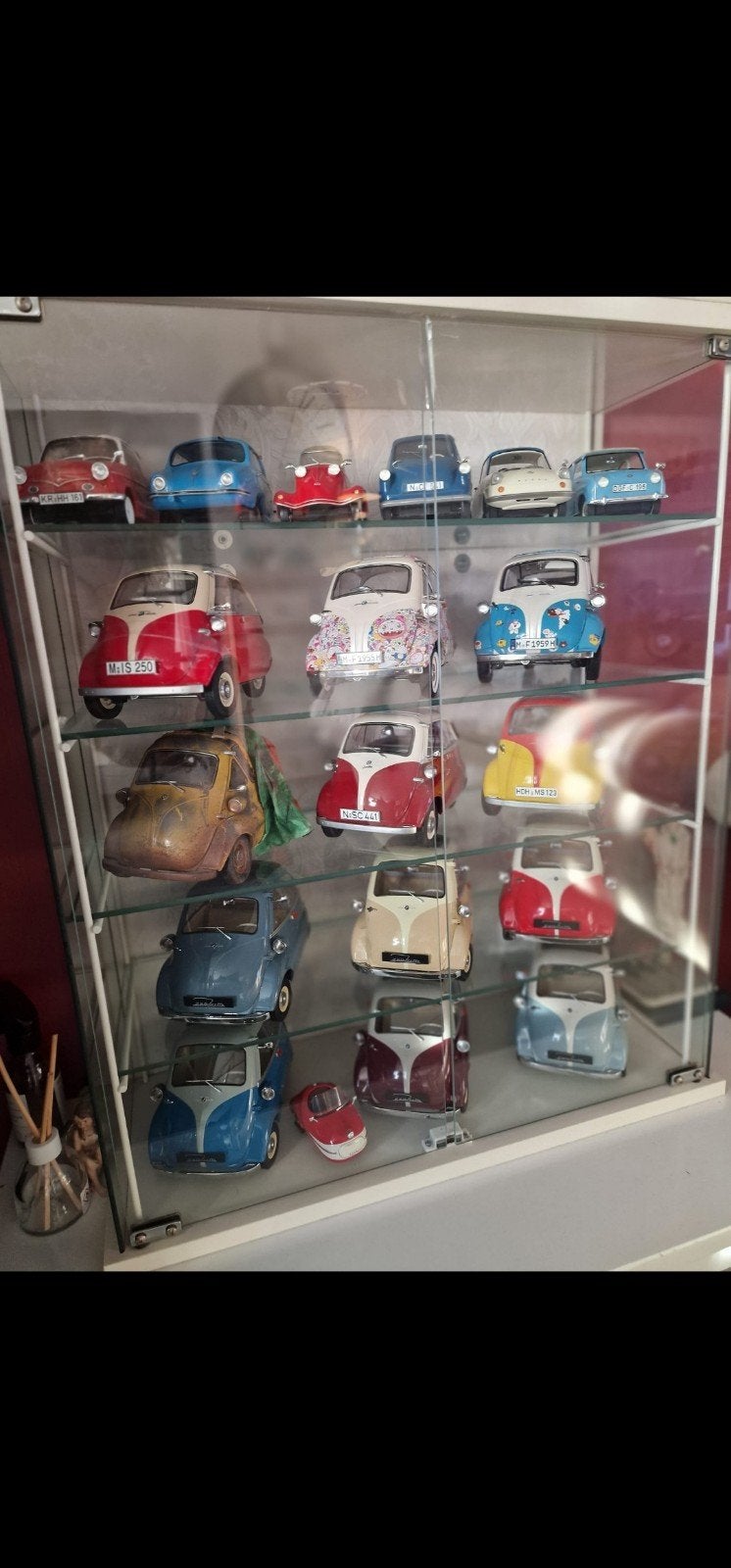 Gezocht 1:12 bmw isetta's, Ophalen of Verzenden, Zo goed als nieuw, 1:9 t/m 1:12, Auto