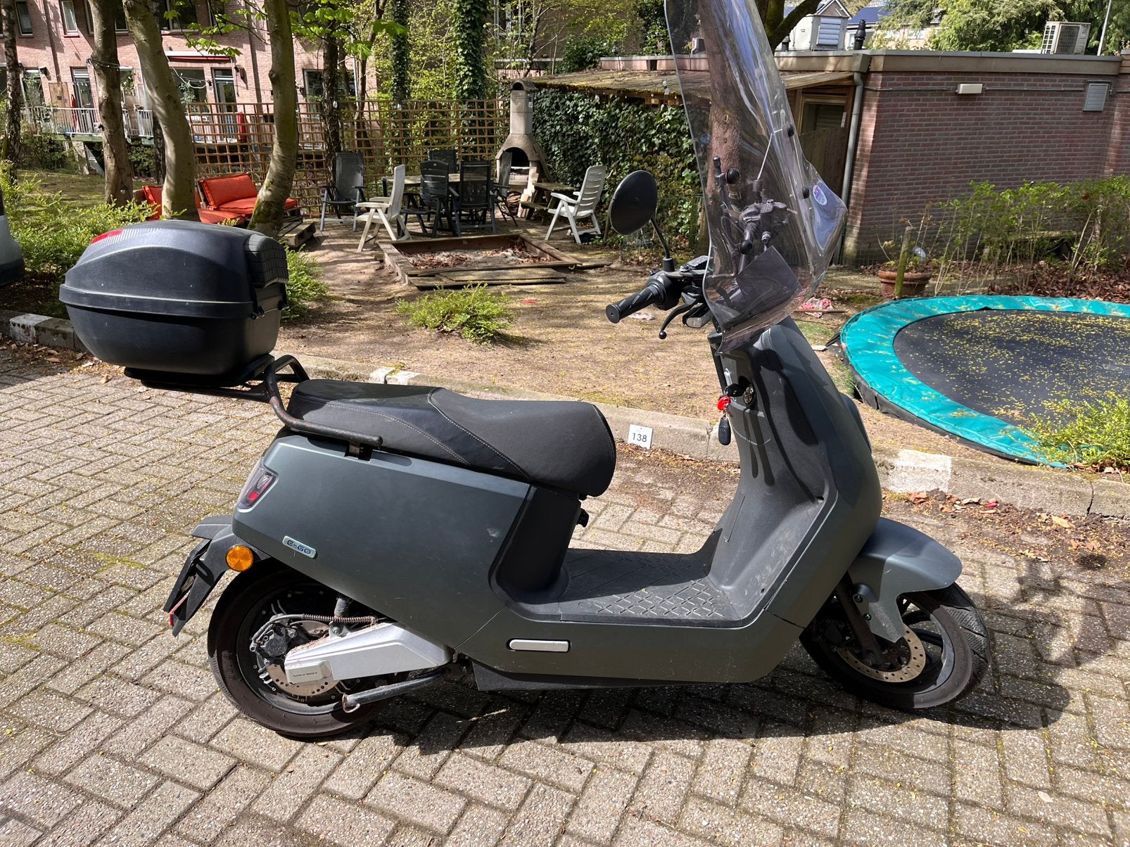 NIU MQi+ Sport E-GO (2020) – Topkoffer Windscherm, Elektrisch, Zo goed als nieuw, Ophalen, Overige merken