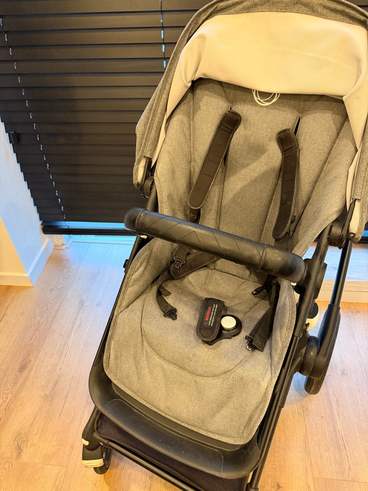 Bugaboo Fox 2 Combiwagen - Grijs met reiswieg, Kinderen en Baby's, Kinderwagens en Combinaties, Ophalen, Gebruikt, Bugaboo, Combiwagen
