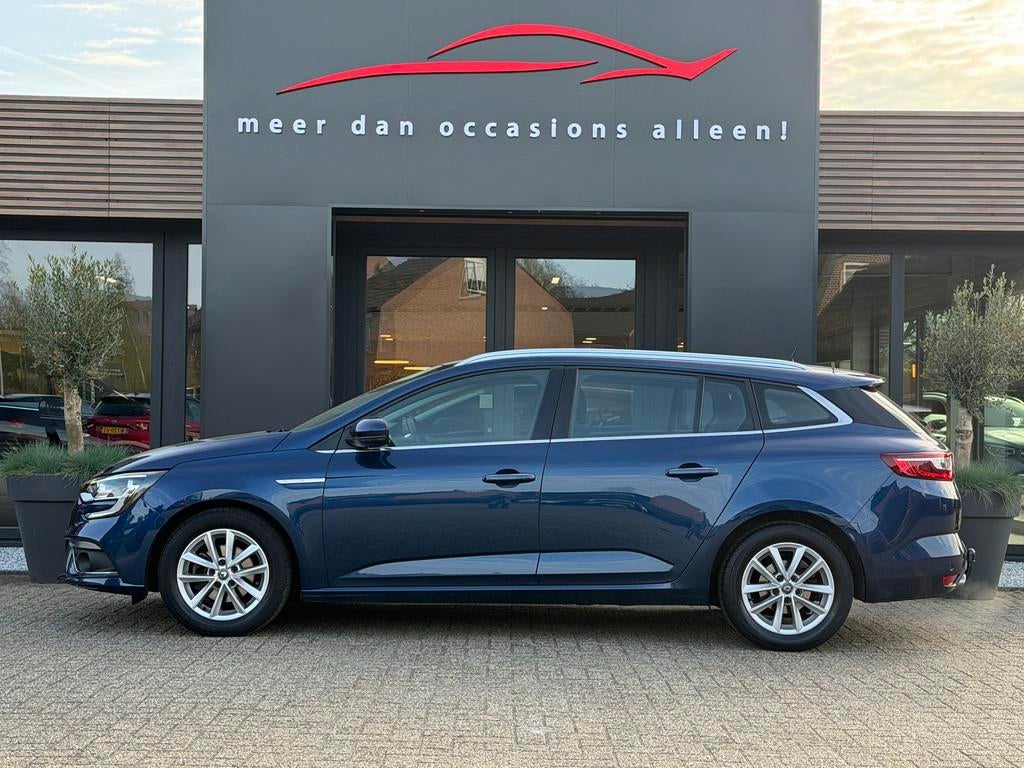 Renault Mégane Mégane Estate TCe 140 Limited (bj 2020), Gebruikt, 4 cilinders, 1290 kg, Blauw