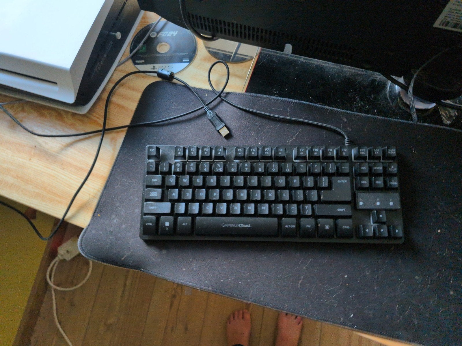 Gaming toetsenbord met lichte schade, werkt perfect, Computers en Software, Toetsenborden, Ophalen of Verzenden