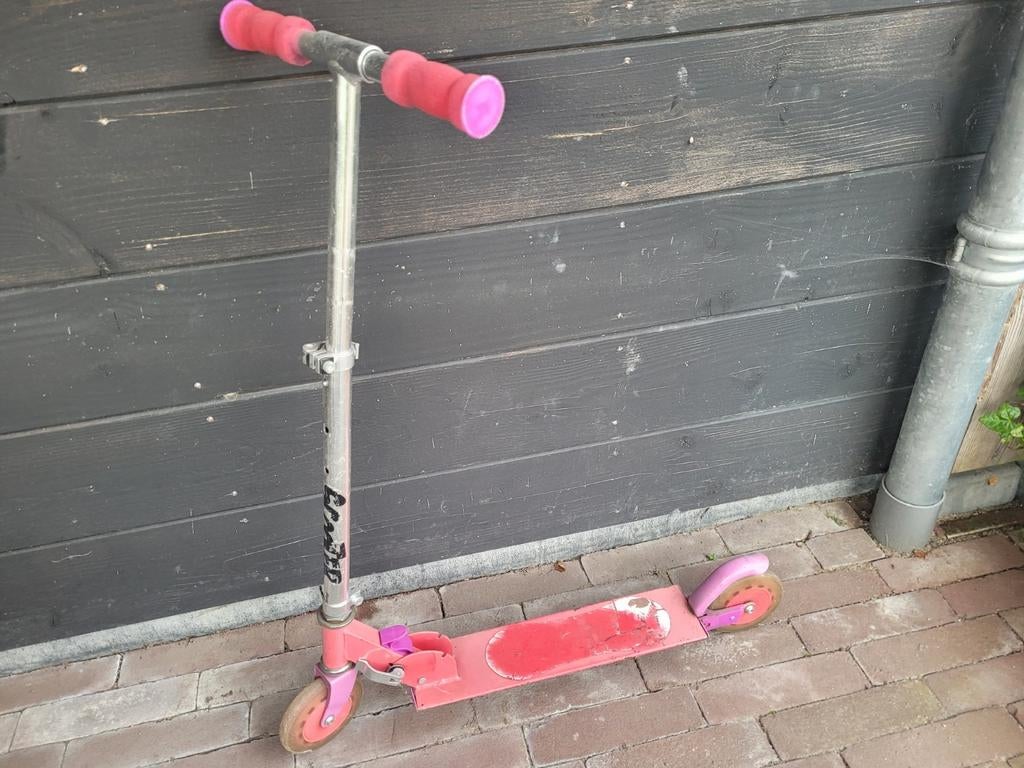 Roze step, Fietsen en Brommers, Steps, Ophalen, Gebruikt, Gewone step, Onbekend