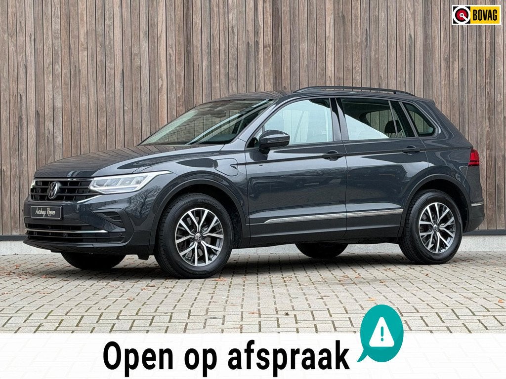 Volkswagen Tiguan 1.4 TSI eHybrid Life / Trekhaak / DH /, Auto's, Volkswagen, Stof, 4 cilinders, Automatische klimaatregeling