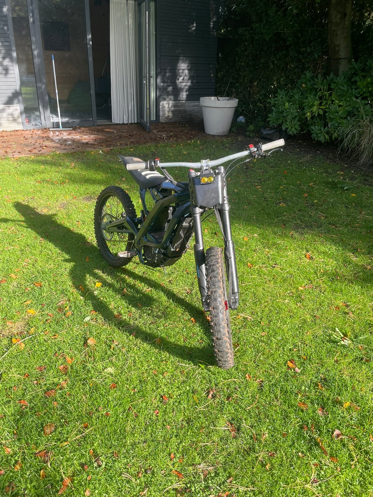 Surron light bee x, Ophalen of Verzenden, Zo goed als nieuw