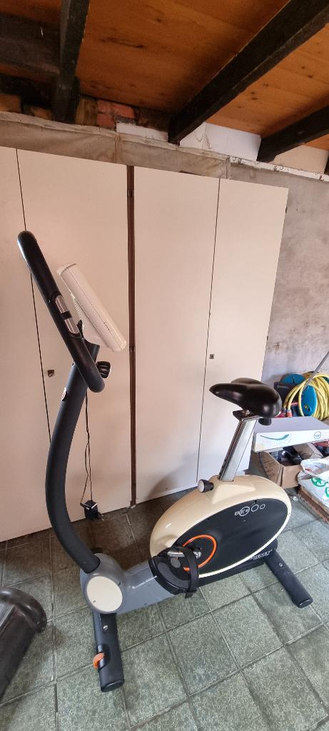 Home trainer Bremshey BE5, Sport en Fitness, Fitnessapparatuur, Ophalen, Zo goed als nieuw, Benen, Hometrainer