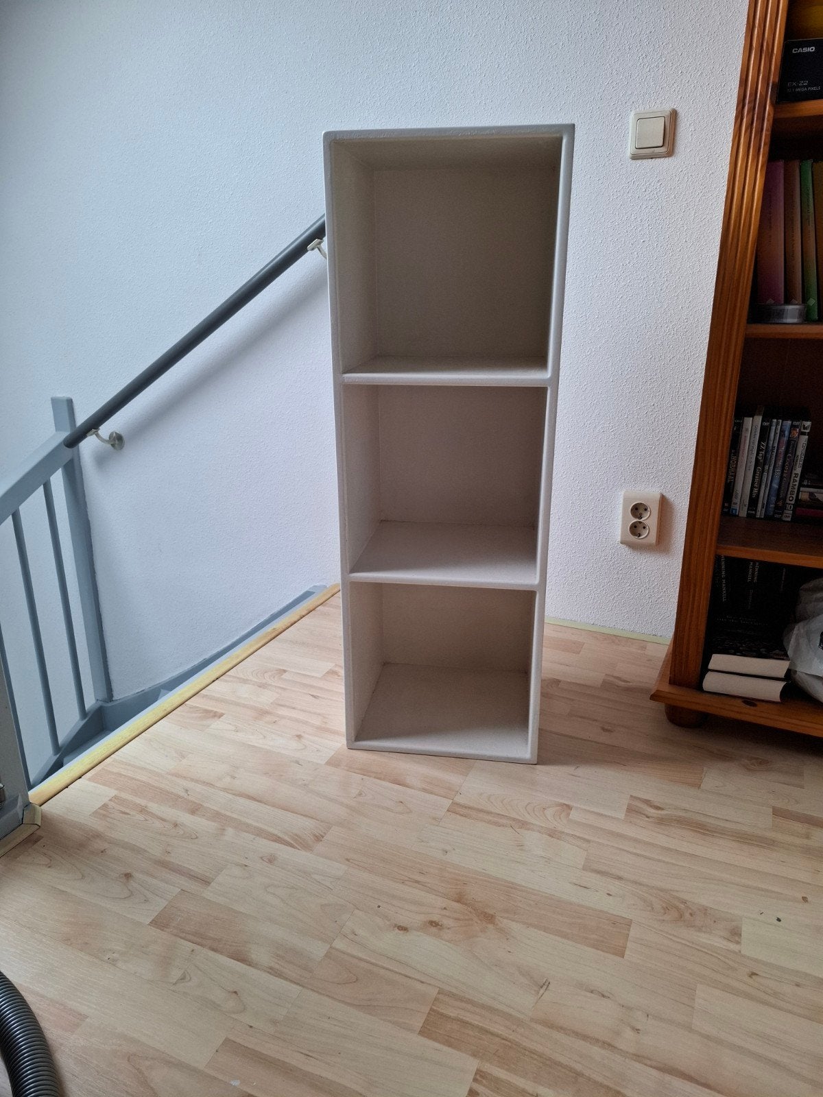 Wit kastje staand of liggend te gebruiken, Ophalen, Met plank(en), Minder dan 50 cm, Gebruikt