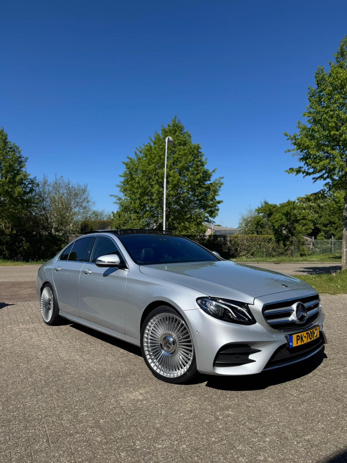 Mercedes-Benz E-Klasse 2.0 E200 Sedan AUT 2017 Grijs, Auto's, Achterwielaandrijving, 4 cilinders, 1505 kg, Particulier