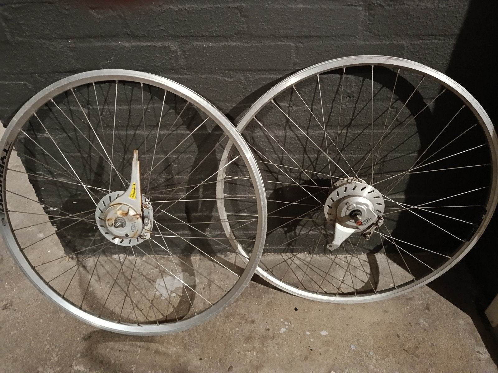 Typhoon 28 inch wielen set, Ophalen