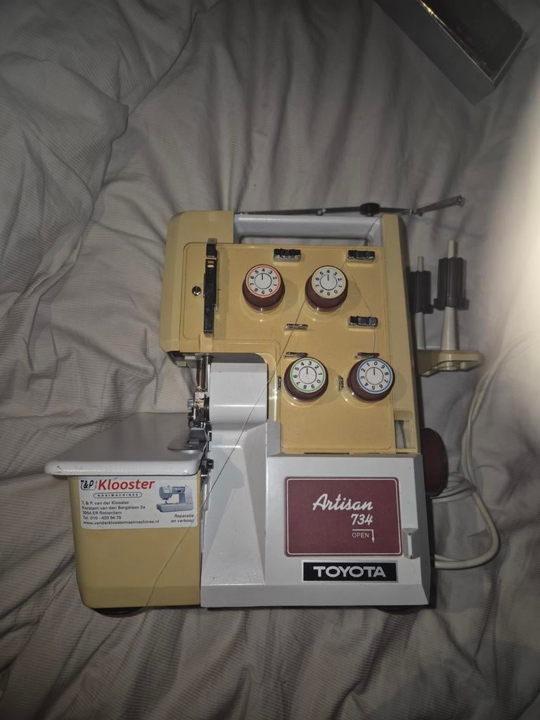 Toyota Artisan 734 Lockmachine - Zo goed als nieuw, Hobby en Vrije tijd, Ophalen, Zo goed als nieuw, Lockmachine, Overige merken