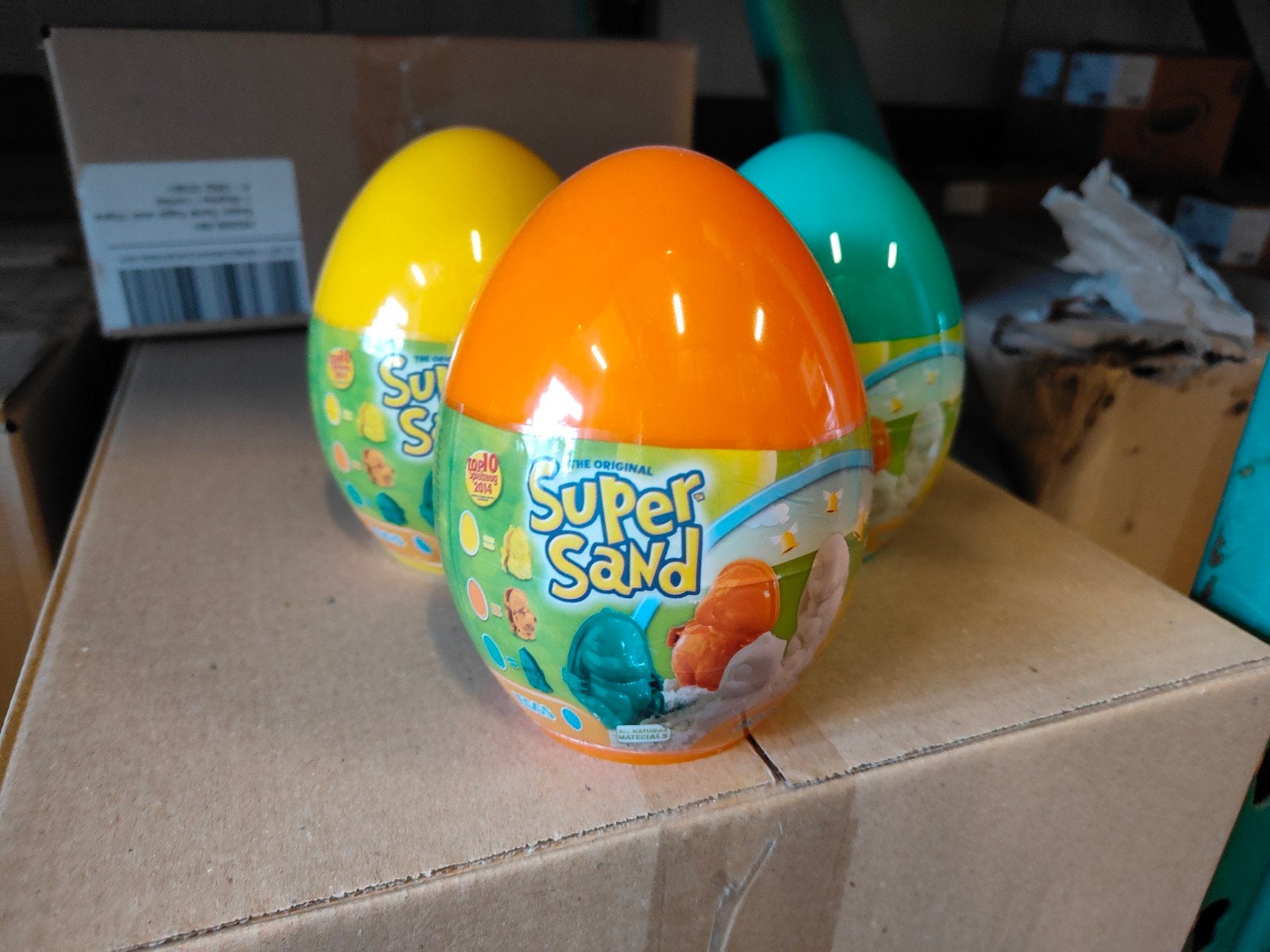 Partij Super Sand Eggs - 480 stuks nieuw in display, Diversen, Rommelmarktspullen, Ophalen