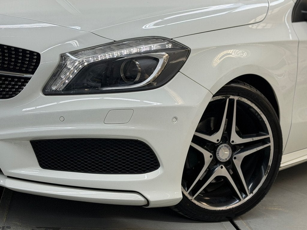 Mercedes-Benz A-klasse 200 Prestige AMG Line Pano Automaat L, Auto's, Mercedes-Benz, Automatische klimaatregeling, Gebruikt, Wit