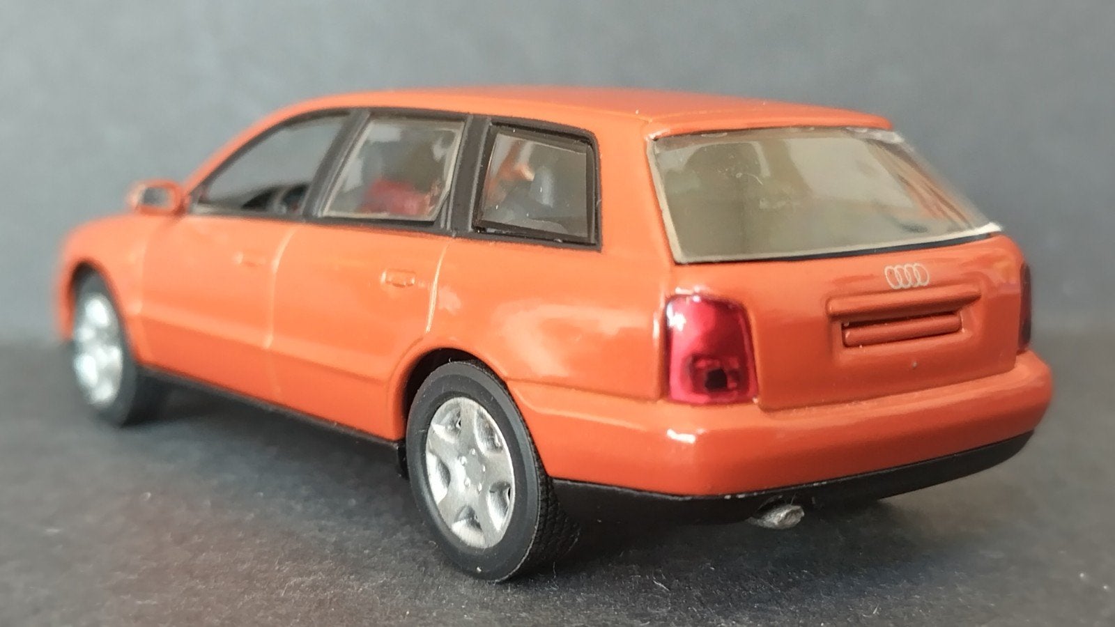 Audi A4 Avant Orange 1:43 Minichamps Pol, .., Auto, Verzenden, .