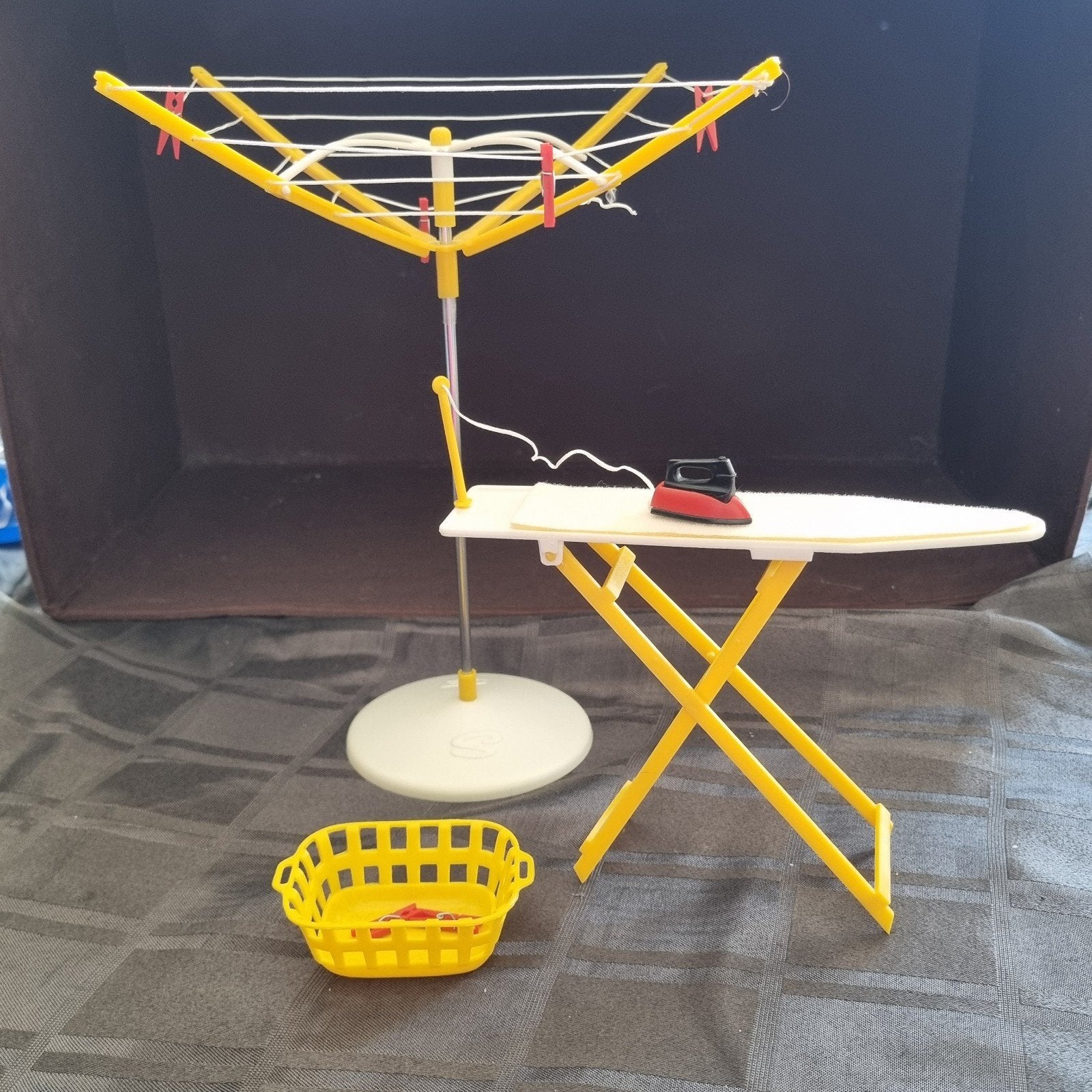 Washday set Sindy wasmolen strijkplank  wasdag Pedigree, Kinderen en Baby's, Speelgoed | Poppen, Ophalen of Verzenden, Zo goed als nieuw