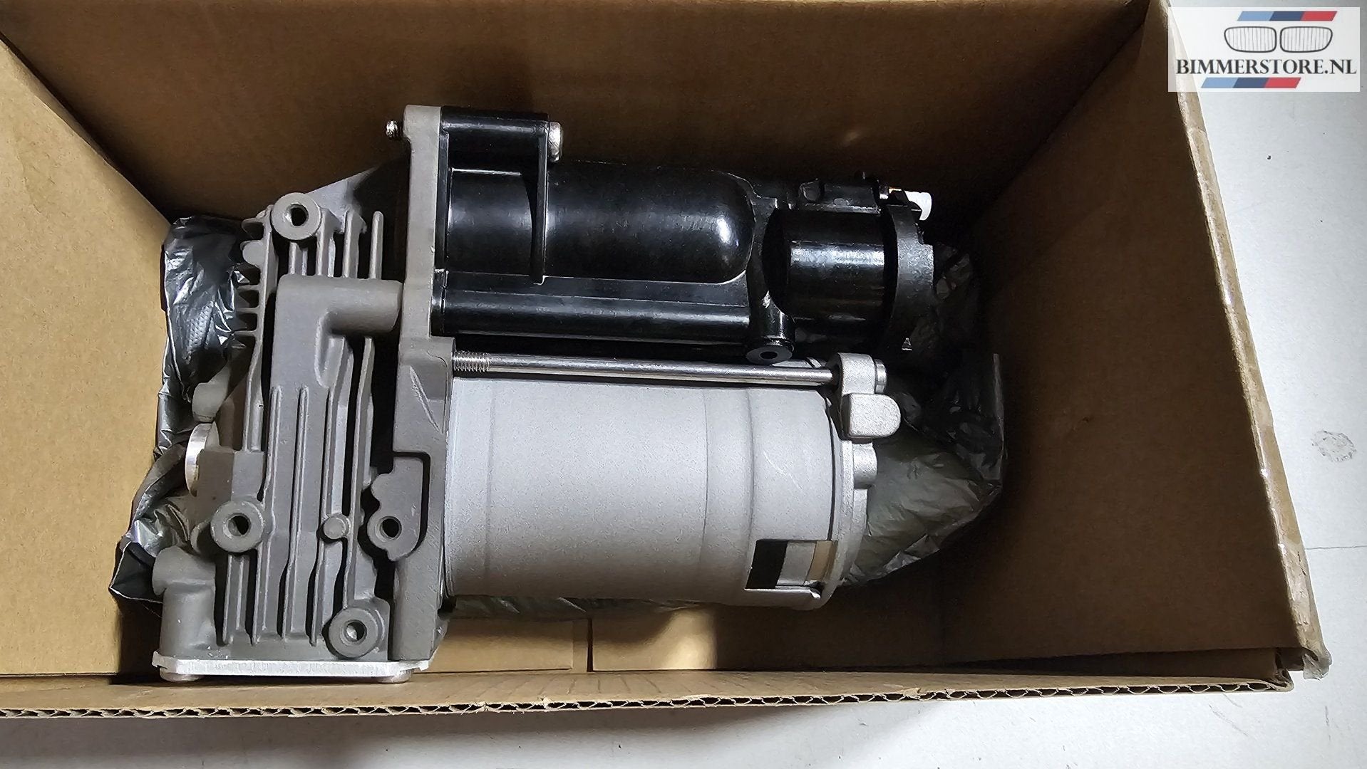 Luchtvering luchtpomp compressor losse pomp BMW X5 / X6 seri, -, Nieuw, Ophalen of Verzenden, -