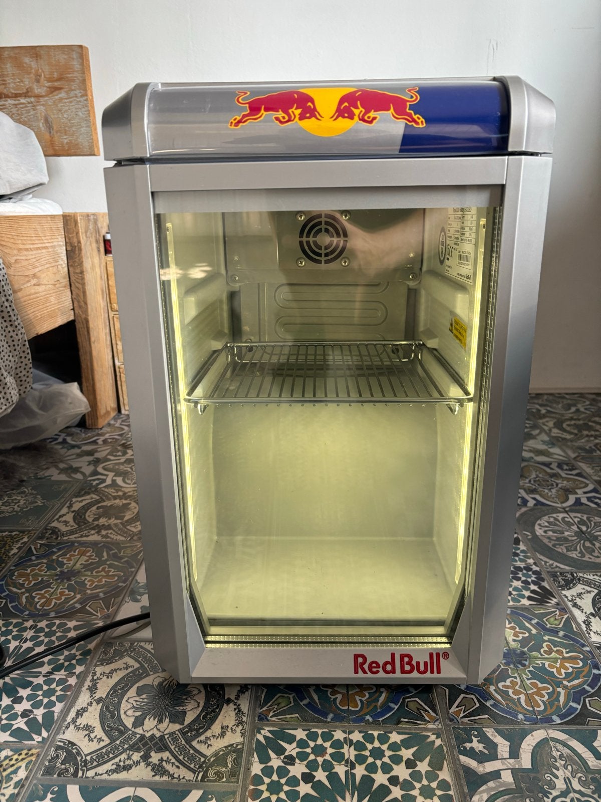 Red Bull Mini Koelkast - Compact en Stijlvol, Ophalen, Zonder vriesvak, Minder dan 85 cm, 45 tot 60 cm