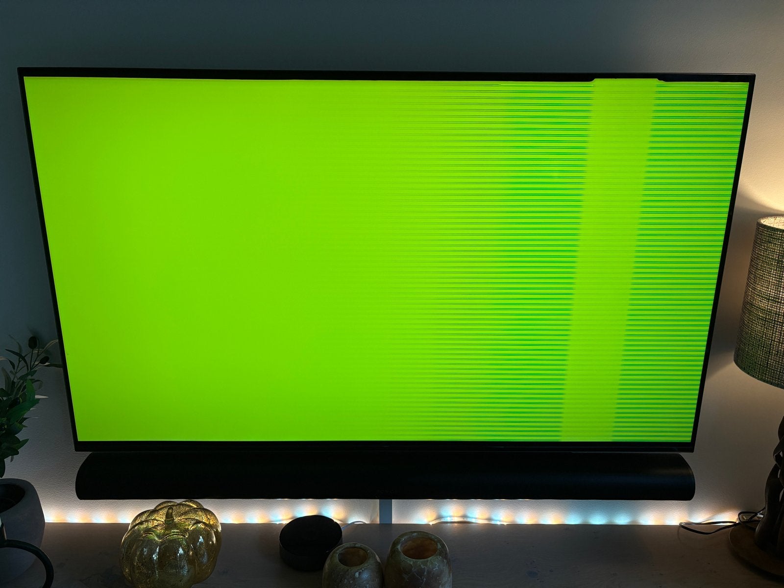Foto 6 van Sony Bravia 8 KD55A8 (2020) - deels defect OLED paneel