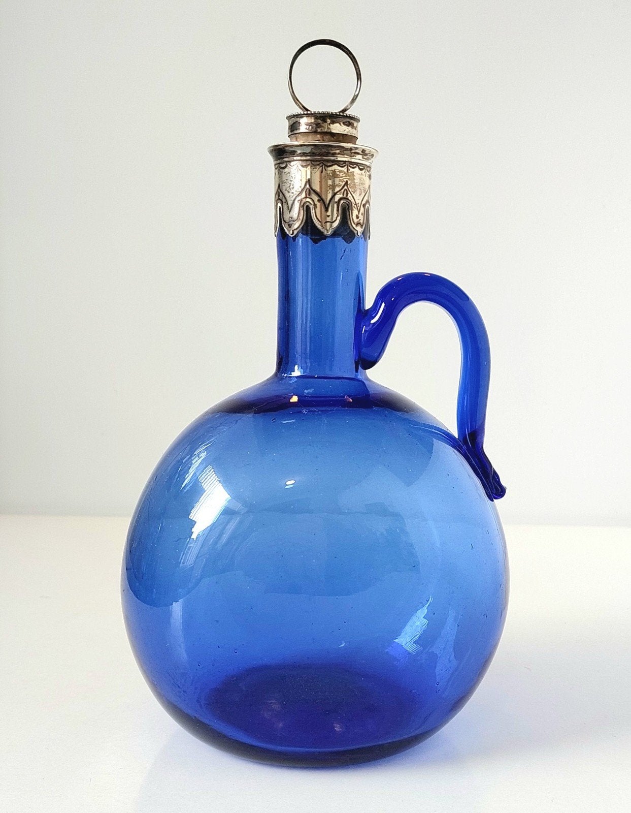 Antieke Glazen Bristol Blue Karaf Fles met Zilveren montuur, Ophalen of Verzenden