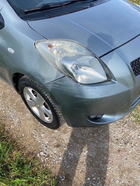 Foto 19 van Toyota Yaris AUTOMAAT met gebruikers sporen