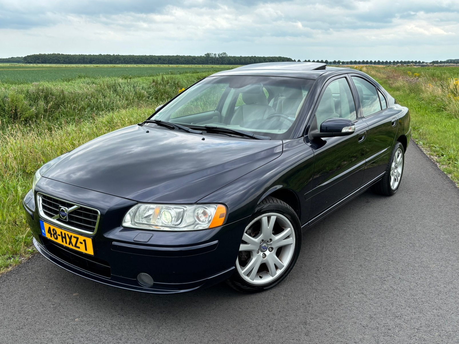 Volvo S60 2.4 / Schuif-kanteldak! / climate / xenon / cruise, Auto's, Voorwielaandrijving, Beige, Automatische klimaatregeling