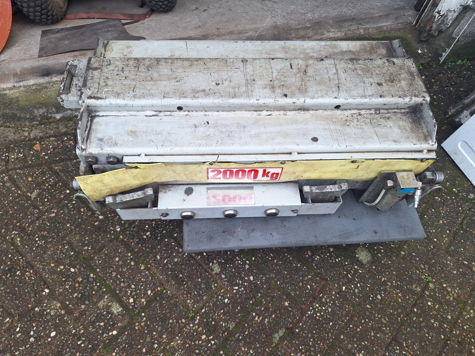 Brugkrik Ravaglioli 2000KG, Ophalen, Gebruikt, Pneumatisch, Schaarkrik