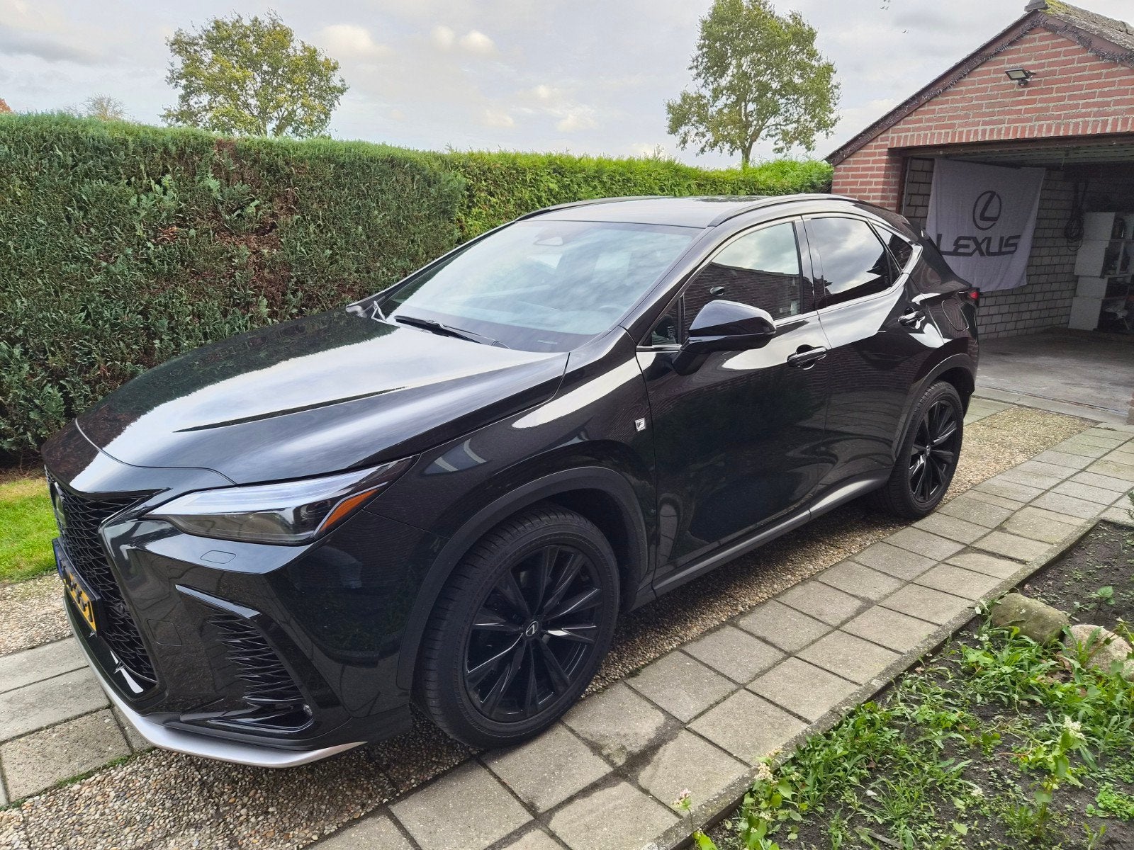 Lexus NX 350h F-sport Hybrid 242pk AWD Mark levinson, Auto's, Dealer onderhouden, Zwart, 4 cilinders, 2487 cc