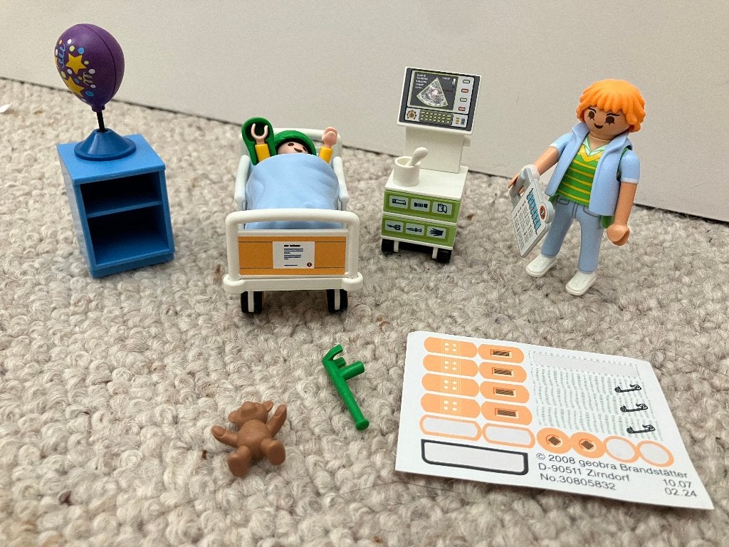 Playmobil kinderziekenhuis set 70192, Complete set, Ophalen of Verzenden, Zo goed als nieuw, City life