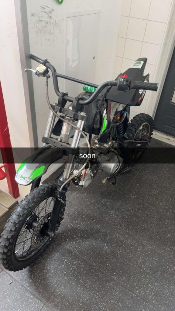 Pitbike 4-takt 50cc, Fietsen en Brommers, Ophalen, Zo goed als nieuw, Pitbike