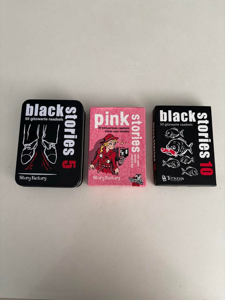 Black Stories 5 Pink Stories Black Stories 10 story factory!, Een of twee spelers, Ophalen of Verzenden, Zo goed als nieuw