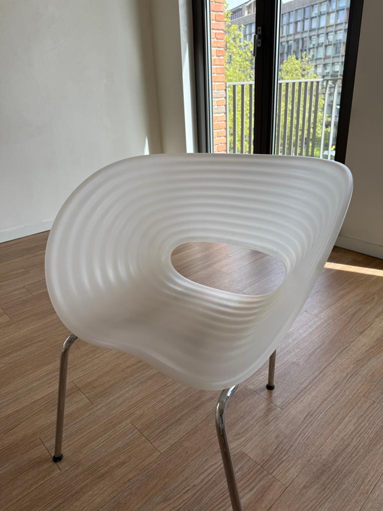 Set van 4 Vitra Tom Vac stoelen - Designklassiekers, Kunststof, Wit, Ophalen of Verzenden, Zo goed als nieuw