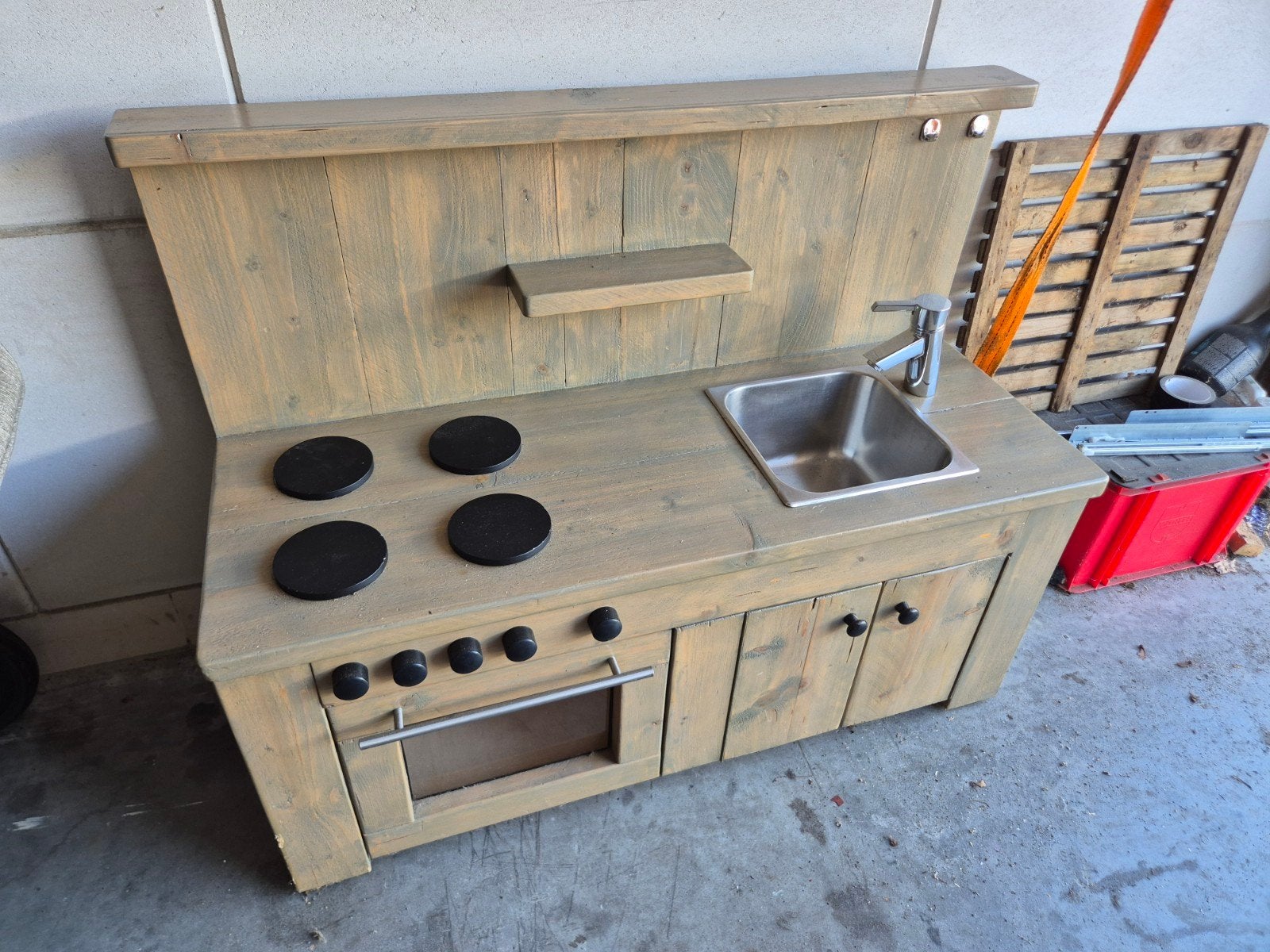 Handgemaakt houten speelkeukentje, Ophalen, Zo goed als nieuw, Hout, Speelkeuken