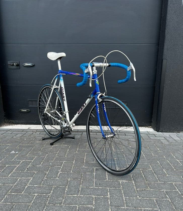 Topstaat giant racer blauw wit vintage racefiets retro, 28 inch, Staal, Velgrem, Zo goed als nieuw